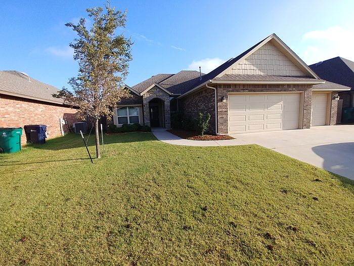 1st image of 8413 NW 143rd Ter