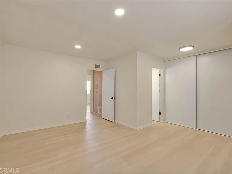6551 Abbottswood Dr — Photo 28
