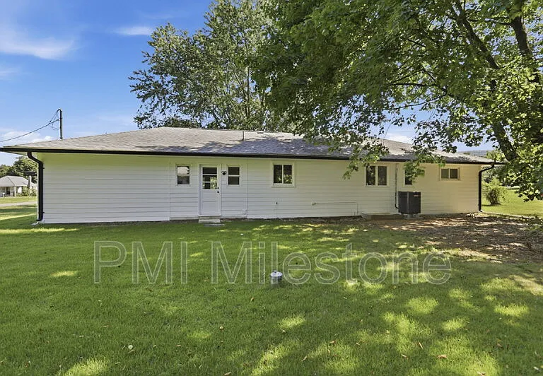 13242 Greensburg Rd — Photo 24