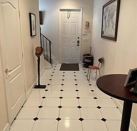 4th image of 72 SE 6th Ave E APT L