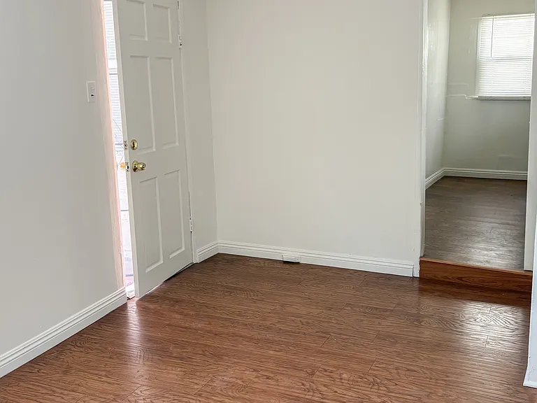 7565 Emerson Pl — Photo 4