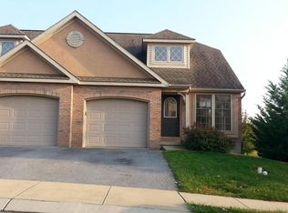 180 Talon Dr, Ephrata, PA 17522