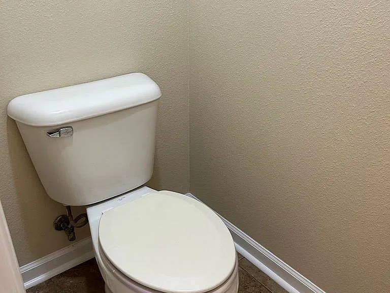 208 Woodland Cir — Photo 9