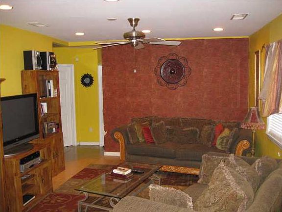 2nd image of 7626 E Oakridge Cir