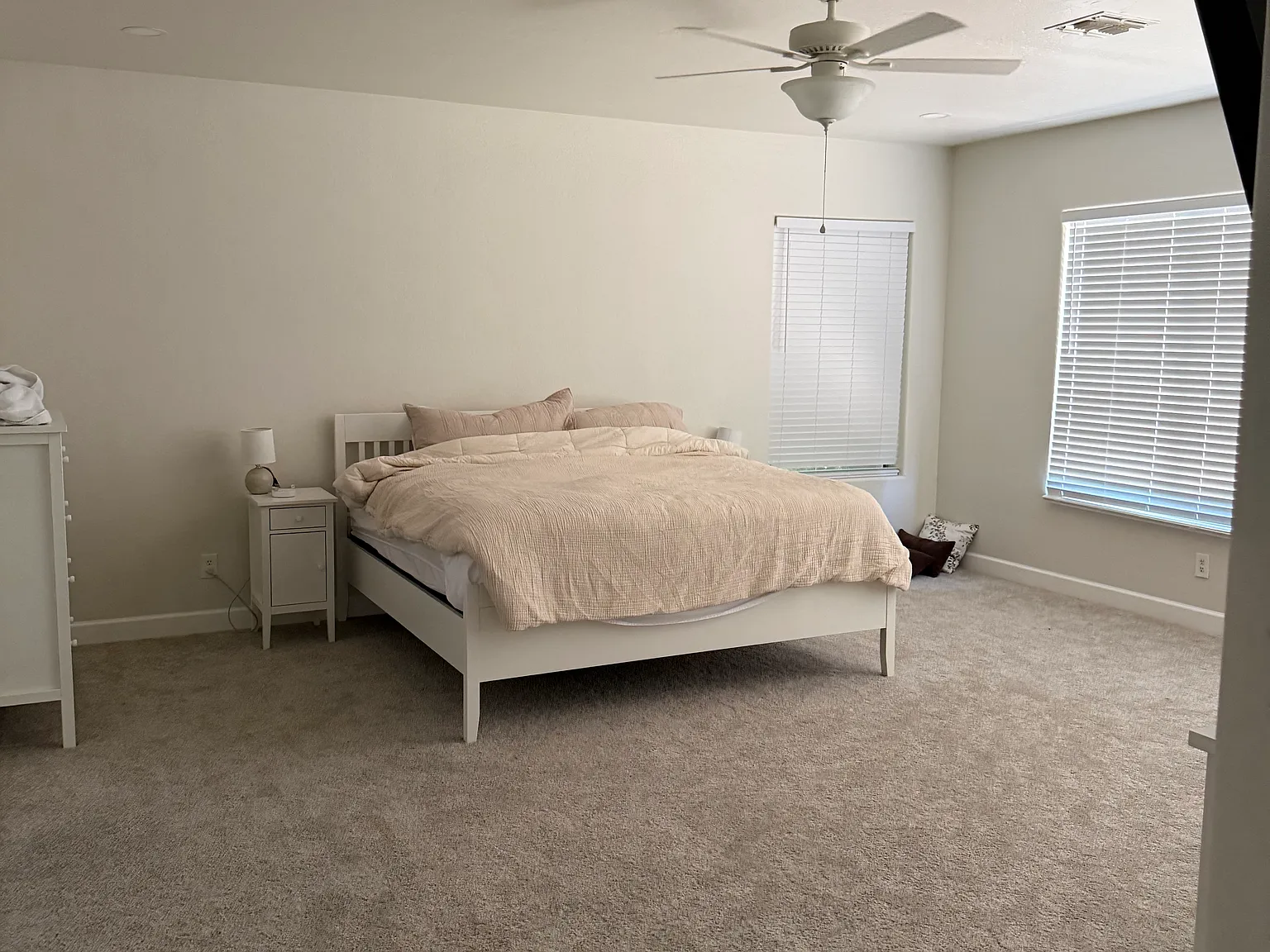 5 bed, 3.5 bath, 3434 sqft, $10,000 — Photo 4