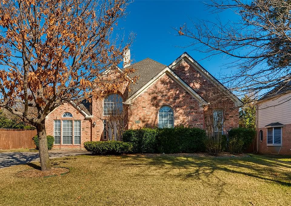 1st image of 2808 Lake Flower Dr