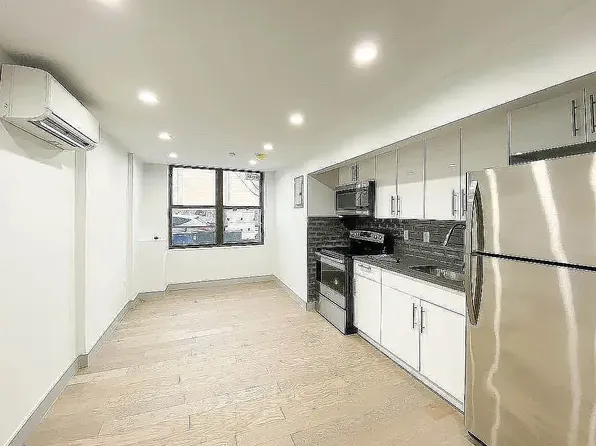 139 Marcus Garvey Blvd #1A, Brooklyn, NY 11206