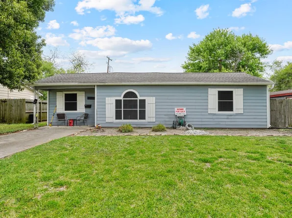 2113 Pickerton Dr, Deer Park, TX 77536