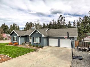 8200 N Stone Haven Dr, Hayden, ID 83835