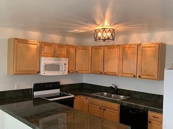 4th image of 4878 Pescadero Ave Unit 405