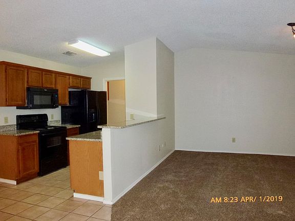 5th image of 3409 S Meadow Dr