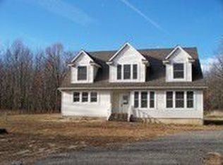 18866 Martinsville Rd, Belleville, MI 48111