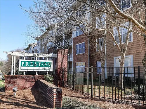 1000 E Woodlawn Rd #416 Photo 1