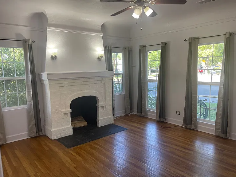 2233 Dwight Way — Photo 8
