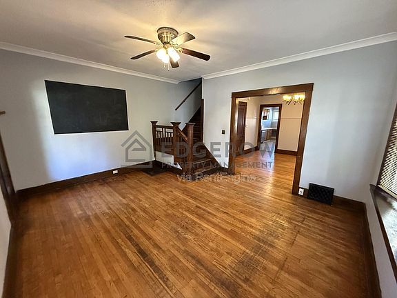 3rd image of 567 Paris Ave SE