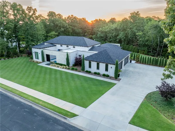 4567 Jean Ln, Fayetteville, AR 72704