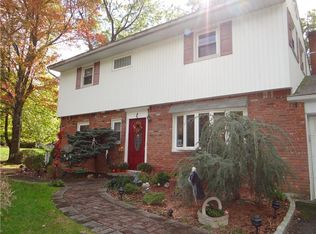 6 Greenridge Way, Spring Valley, NY 10977