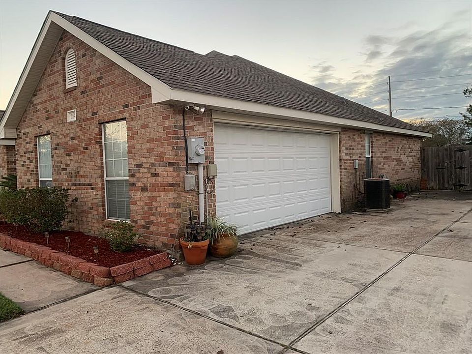 284 Oak Point Dr, La Place, LA 70068 Zillow