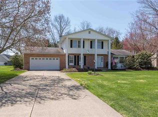 16294 Baywood Ln, Granger, IN 46530