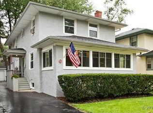733 N Ridgeland Ave, Oak Park, IL 60302