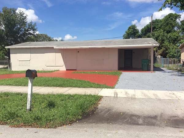1st image of 1751 NW 35th Way
