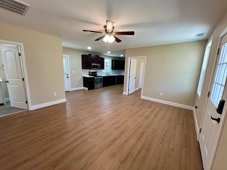 248 O'T Wallace Dr — Photo 3