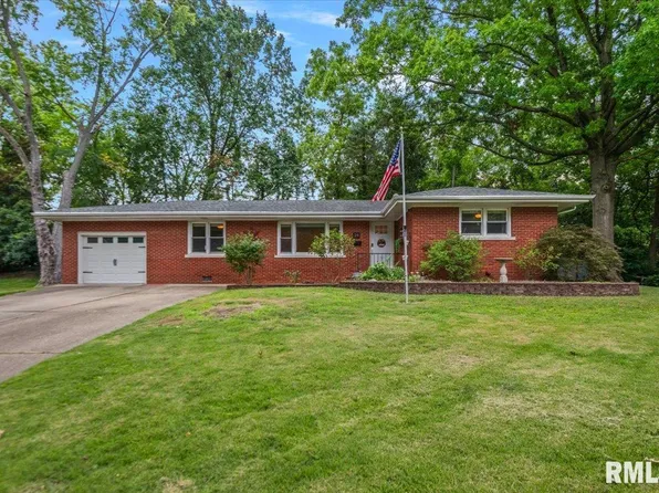28 Sunnyside Dr, Springfield, IL 62702