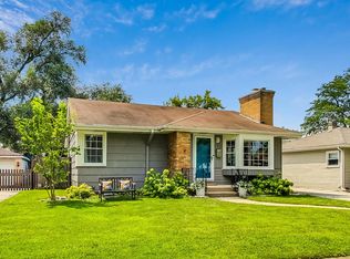 792 S Spring Rd, Elmhurst, IL 60126