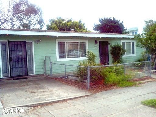 1st image of 3345 Marlborough Ave