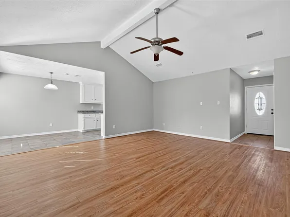 5834 Fallengate Dr, Spring, TX 77373