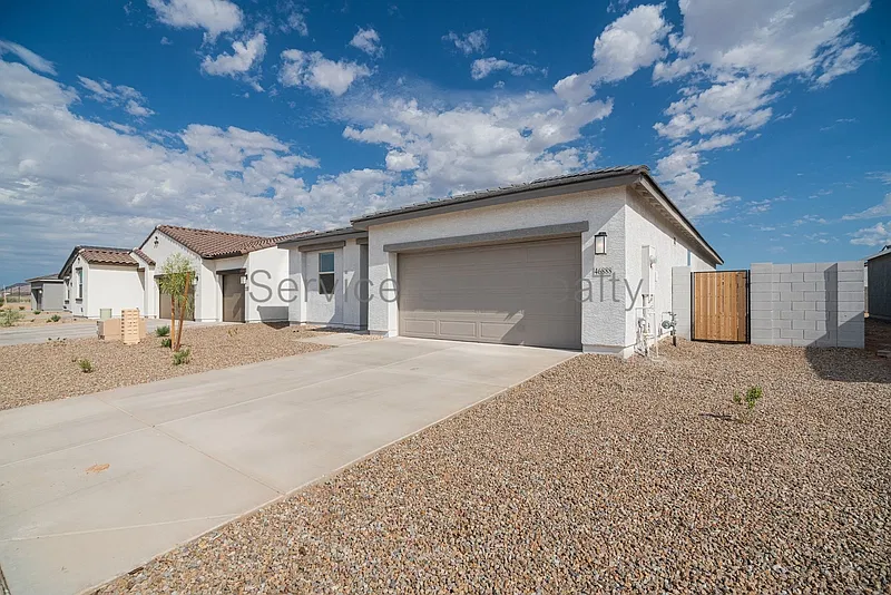 3 bed, 2.0 bath, 1779 sqft, $1,750 — Photo 3