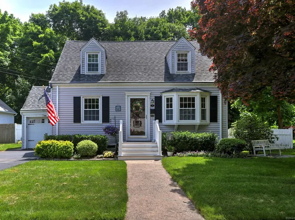 85 Dessa Drive, Hamden, CT 06517