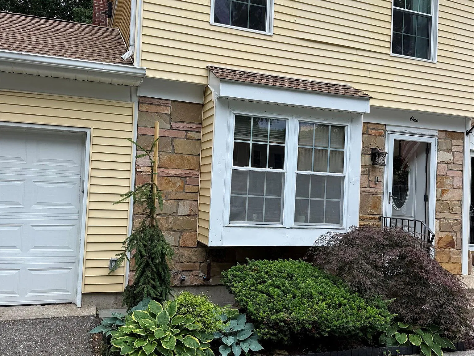2 bed, 1.5 bath, 1100 sqft, $3,600 — Photo 2