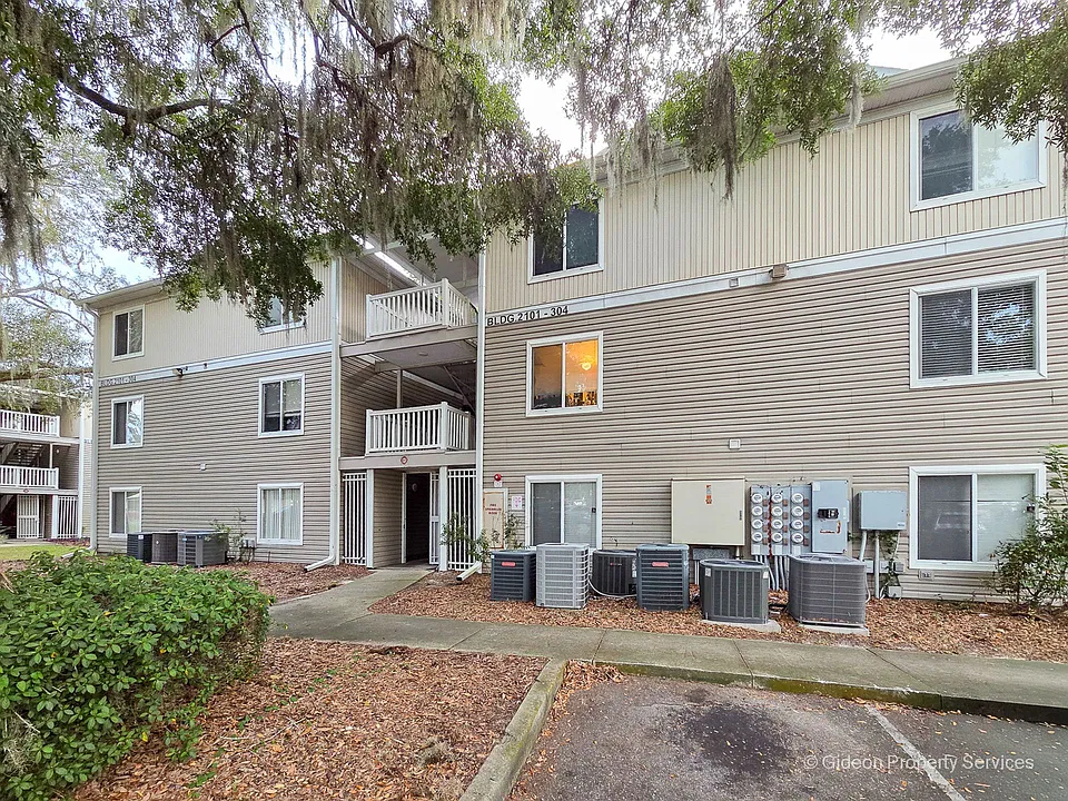 4000 SW 23rd St #2-103