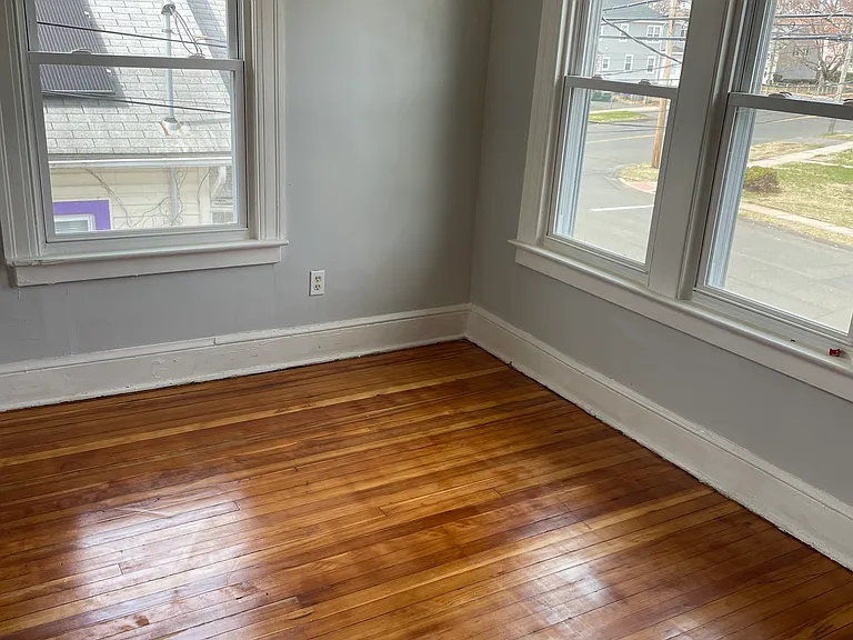 67-69 Sisson St #2 — Photo 15