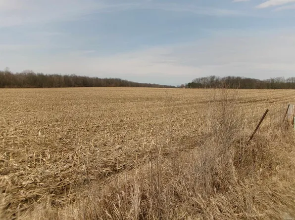 200 N 400th Rd W, Peru, IN 46970