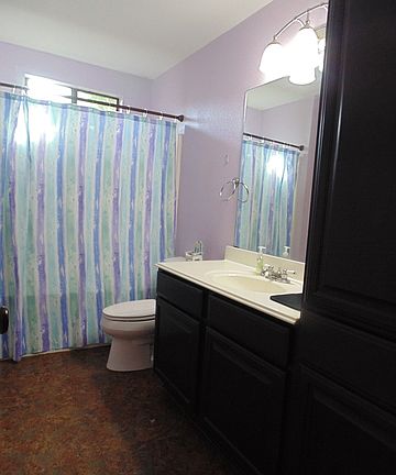 4th image of 1207 Aaron Pl