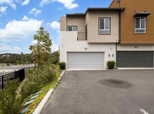 1050 Kendale Way, Vista, CA 92081