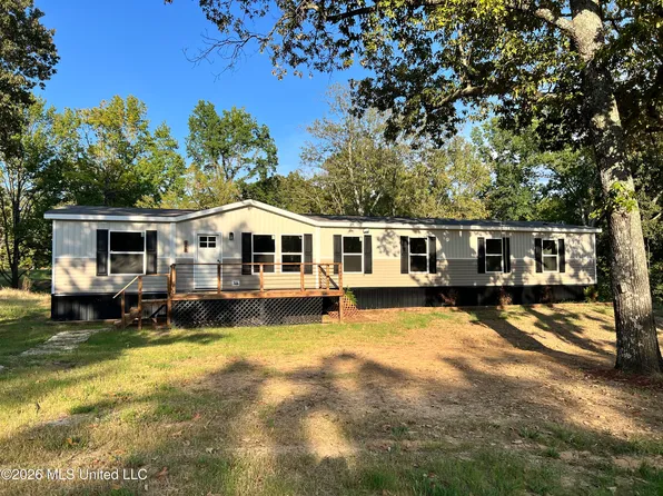 360 Camille St, Sardis, MS 38666