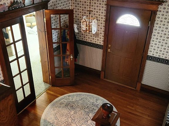5th image of 315 Fountain Ave