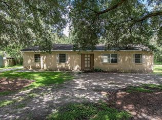 621 N Forbes Rd, Plant City, FL 33566