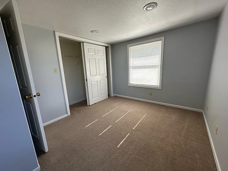 1444 Hyde Park Ave — Photo 22