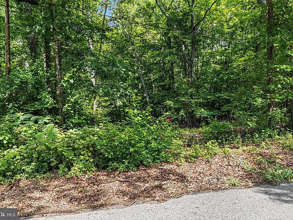 3rd image of Shiloh Church Rd