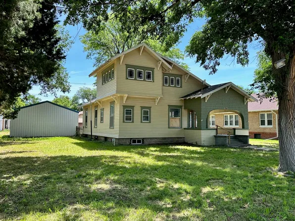 504 Center Ave, Curtis, NE 69025