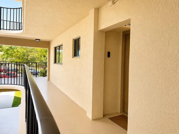 8045 SW 107th Ave, Miami, FL