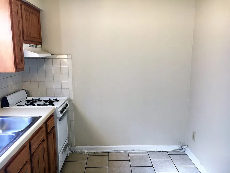 712-714 Riverview Dr — Photo 14