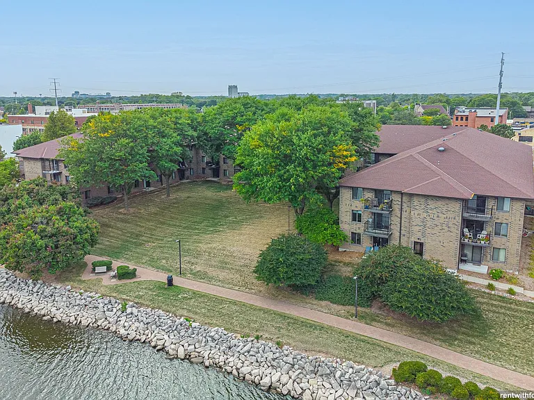 The Edge Community - 100 W. Walnut St. — Photo 19