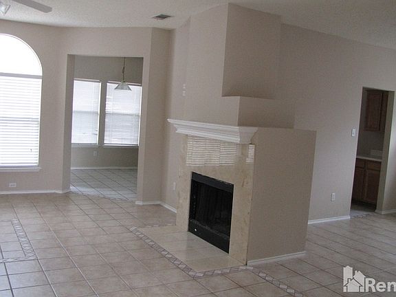 2nd image of 6804 Clear Creek Dr