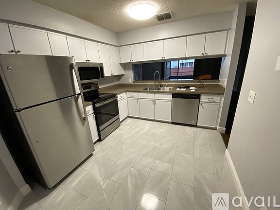 3rd image of 608 Charing Cross Ct