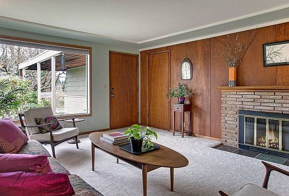 Light-filled living room!